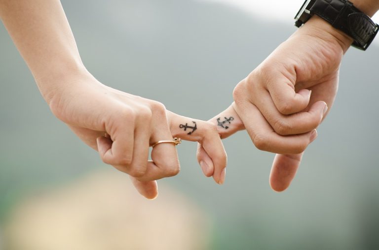 Ideas de tatuajes originales para parejas en Barcelona