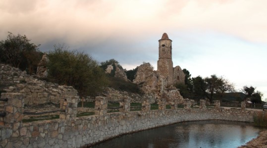 10 lugares abandonados en Cataluña - ¡Los + SORPRENDENTES!