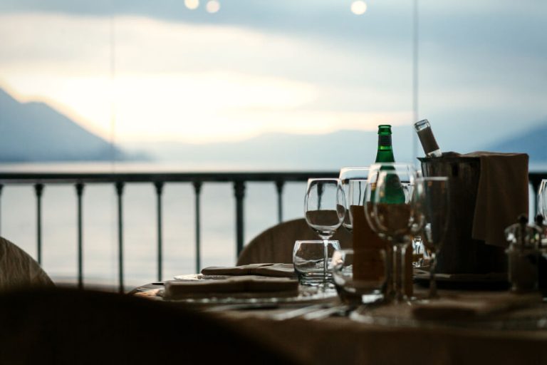 Dónde comer en Barcelona con vistas al mar