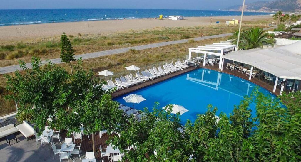 5 restaurantes con piscina en Castelldefels